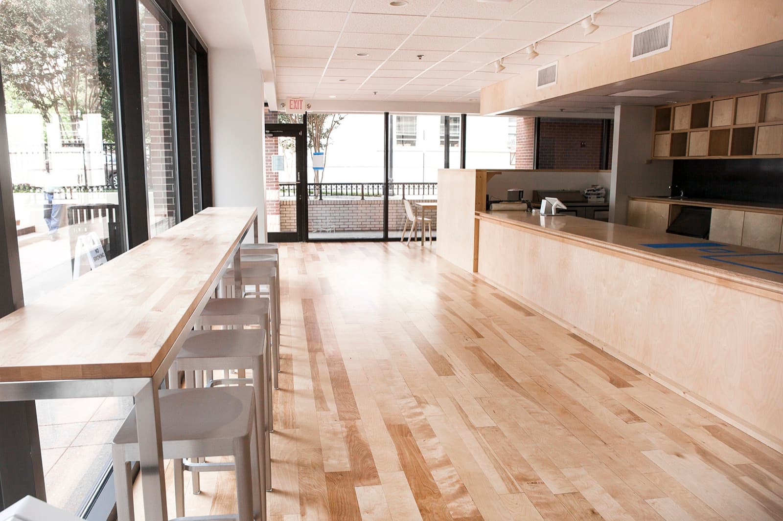 Huge (Internal Venture) — Huge Café: Computer-Vision Anonymous Loyalty and RFID Retail Prototyping